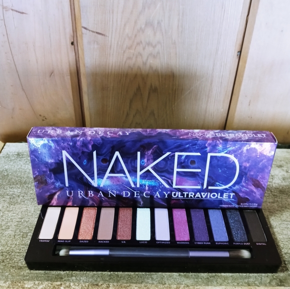 Urban Decay Other - NWT Urban Decay Naked Pallet